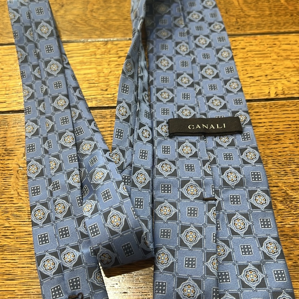 Beautiful Canali Italian 🇮🇹 Silk Tie